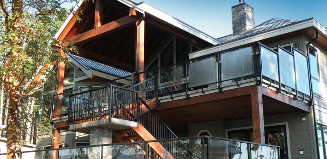 Lake Cowichan Home Deck & Stairs Large Photo